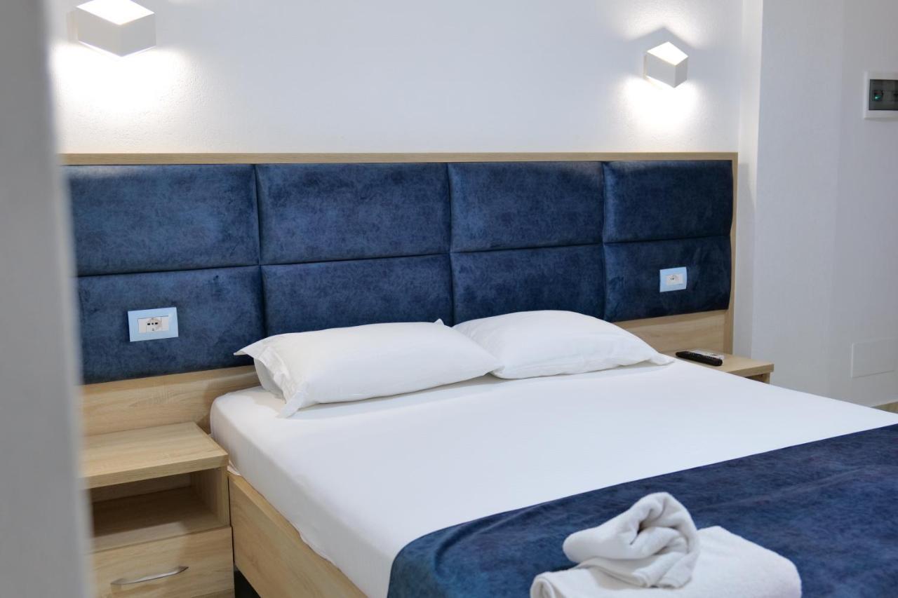 Hotel Solis Ksamil Exteriér fotografie